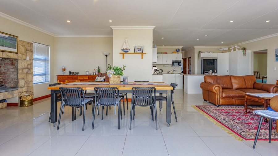 3 Bedroom Property for Sale in Struisbaai Western Cape